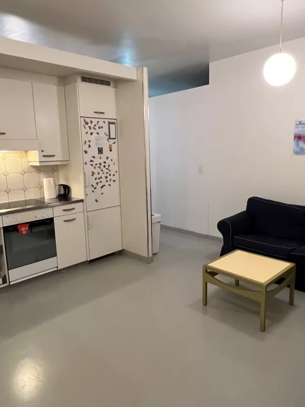 Room (1 person) in shared flat (minimum 14m2)